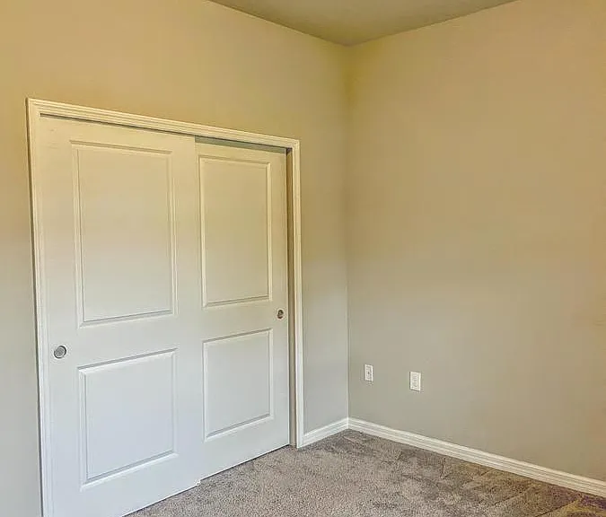 1353 Sadnet Ln — Photo 10
