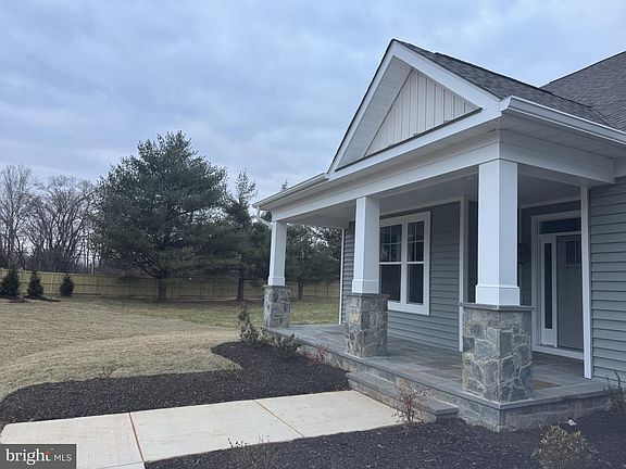 5th image of 7160 Glanamman Way