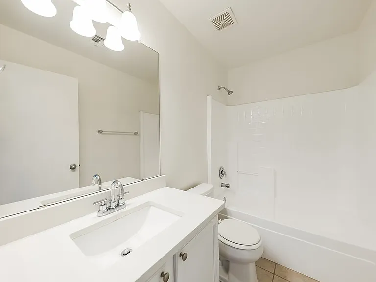 11335 W Crestbrook Dr — Photo 15