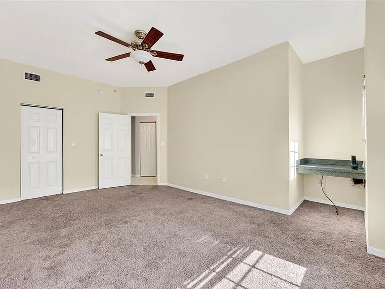 105 Bradford Beach Ct #105 — Photo 20