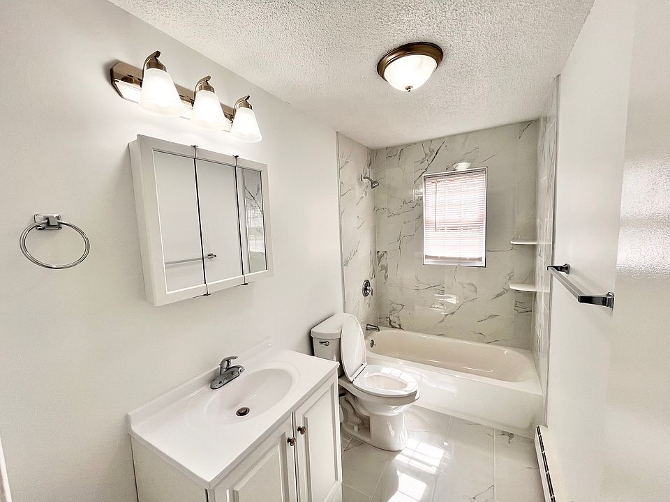1st image of 389 S Main St #8