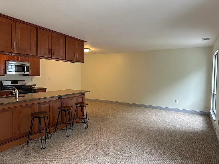 30 Homestead Village Dr — Photo 3