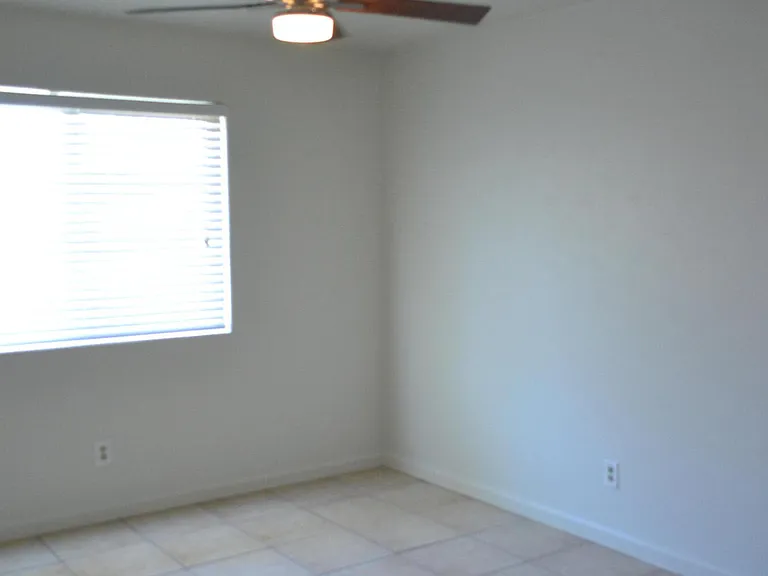 3270 W Capistrano Rd — Photo 25