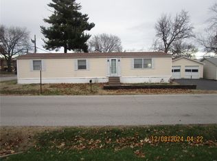 115 W 2nd St, Cahokia, IL 62206