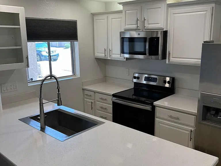 20236 N 6th Dr #4 — Photo 3