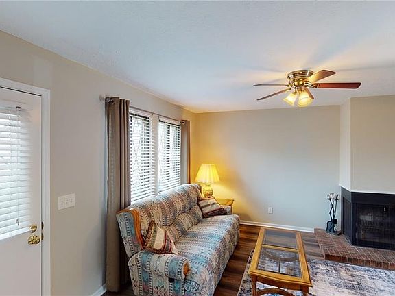 5th image of 9519 Haddington Ct