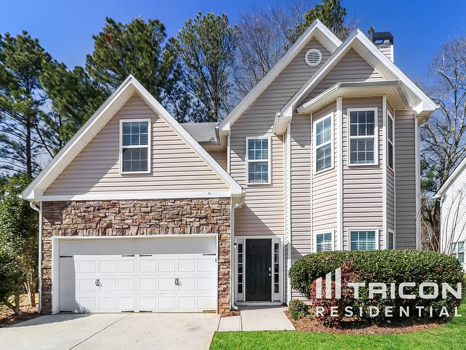 1st image of 912 Lakeside Ct