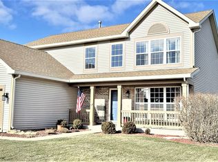 1437 Marigold Ln, Minooka, IL 60447