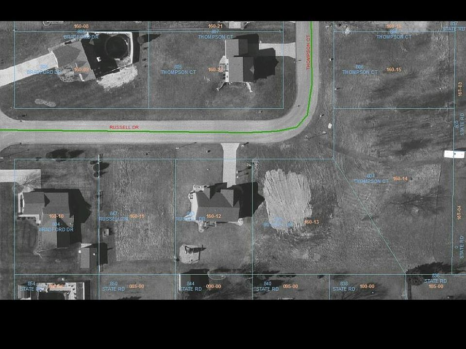 2nd image of 804 Thompson Ct