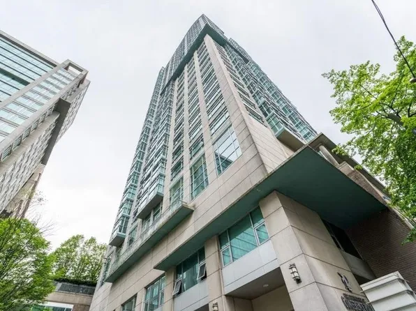 438 Seymour St #2010, Vancouver, BC V6B 6H4