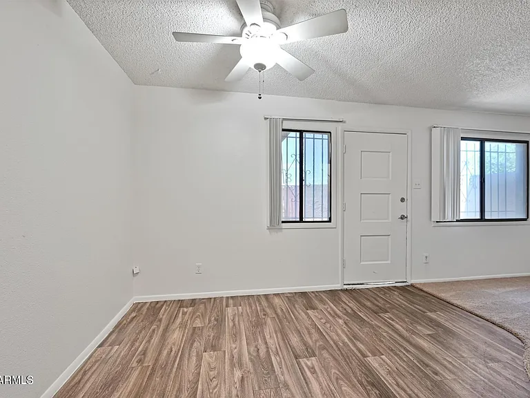 3959 W Palomino Rd — Photo 12