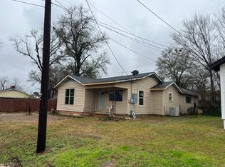 1823 Bolton St, Longview, TX 75602