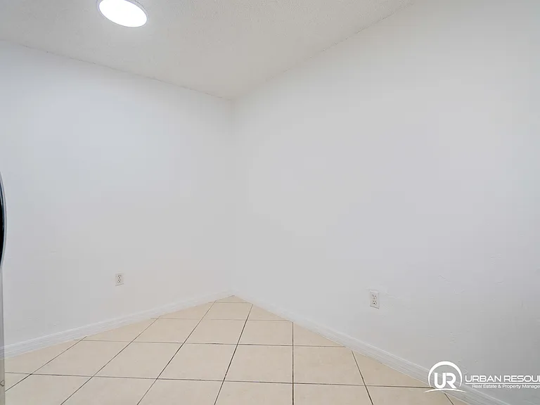3265 Virginia St #15 — Photo 18