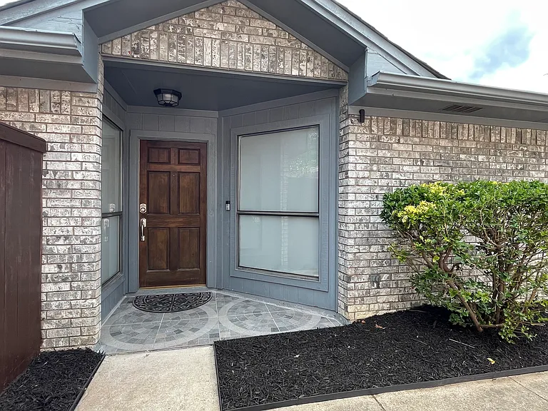 3808 Beaumont Ln — Photo 7