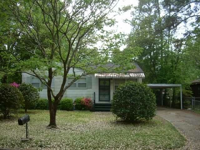 636 12th Ave.