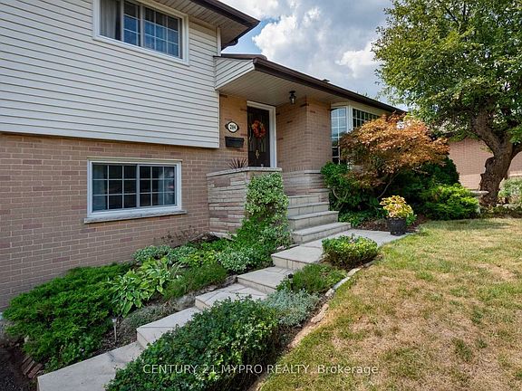 2nd image of 284 Hampton Heath Rd