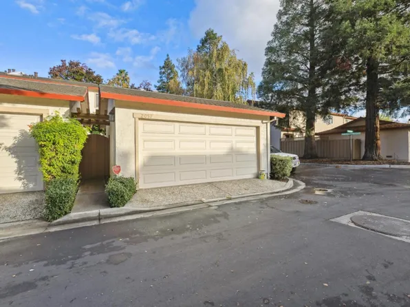 2057 Eucalyptus Ct, Santa Clara, CA 95050