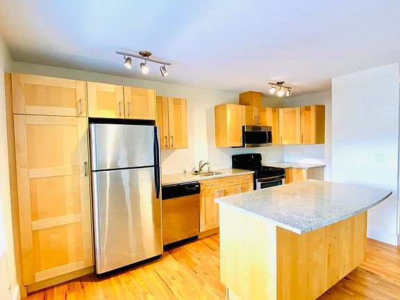 3rd image of 3045 81st Pl SE Unit 11