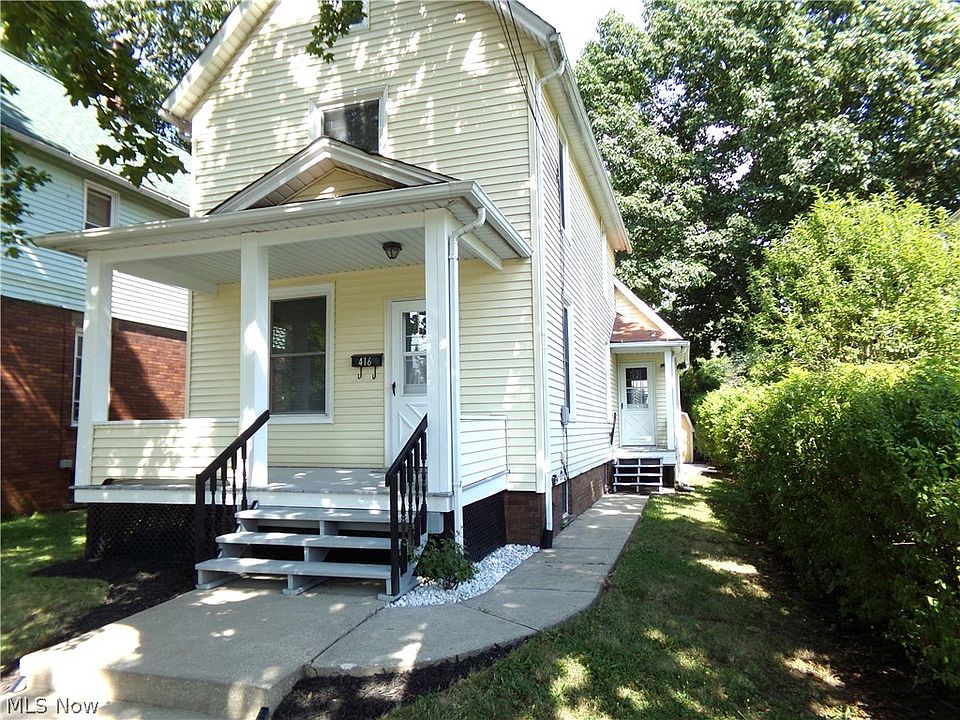 1st image of 416 11th St NE