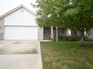 1055 Hilltop Commons Blvd, New Whiteland, IN 46184