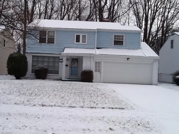 5141 W 228th St, Fairview Park, OH 44126