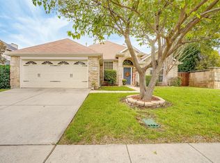 5417 Ridge View Dr, Watauga, TX 76137