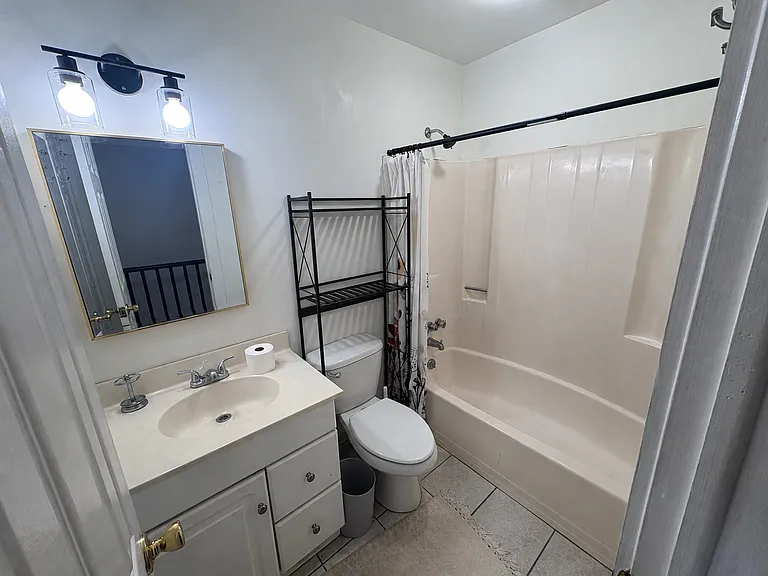 Upstairs bathroom