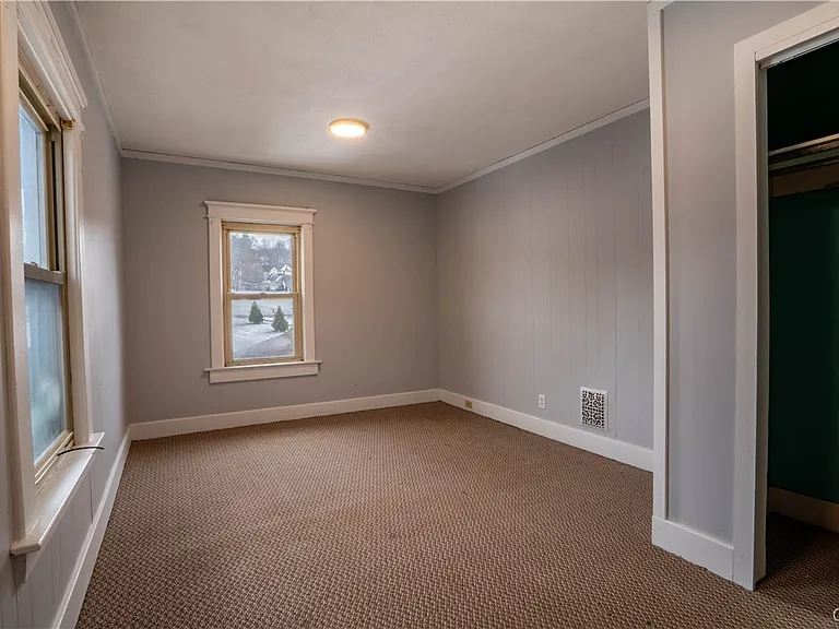 208 E Clark St #1 — Photo 6