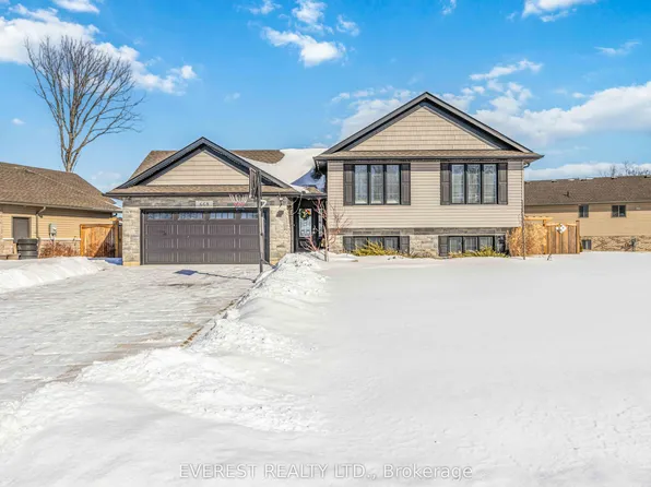 668 Winners Cir, Saint Clair, ON N0N 1G0