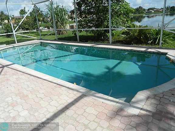 2nd image of 10645 SW 17th Pl