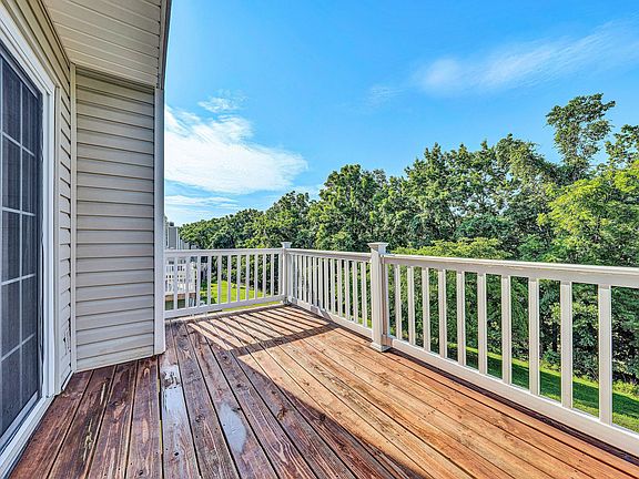 3rd image of 3026 Winterberry Dr