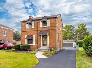 2230 Kensington Ave, Westchester, IL