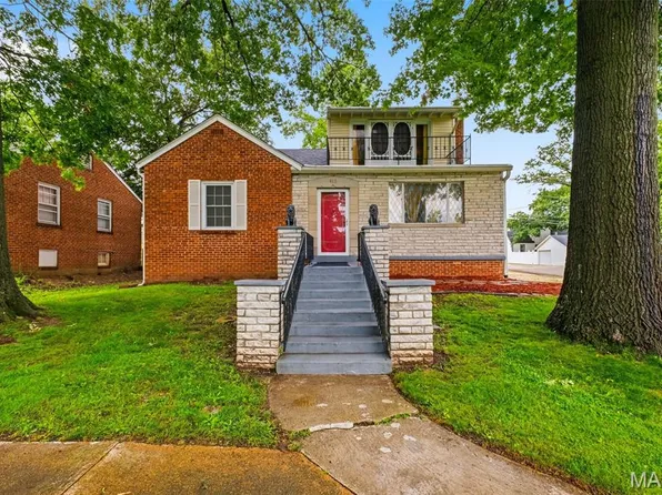 411 Cherry Ln, Warrenton, MO 63383