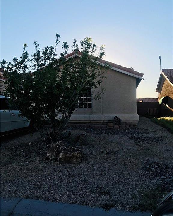 2nd image of 2641 Grand Basin Dr
