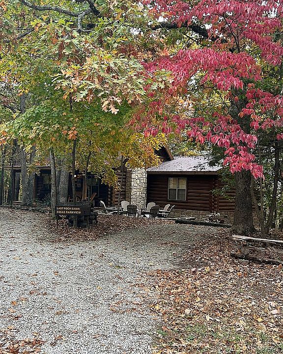 2nd image of 24600 Parkview Dr