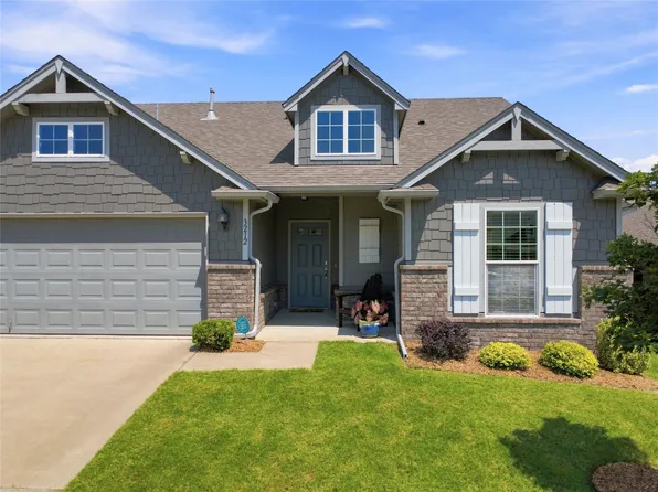 3212 W Fredericksburg St, Broken Arrow, OK 74011
