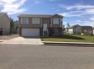 823 W 1470 N, Clinton, UT 84015
