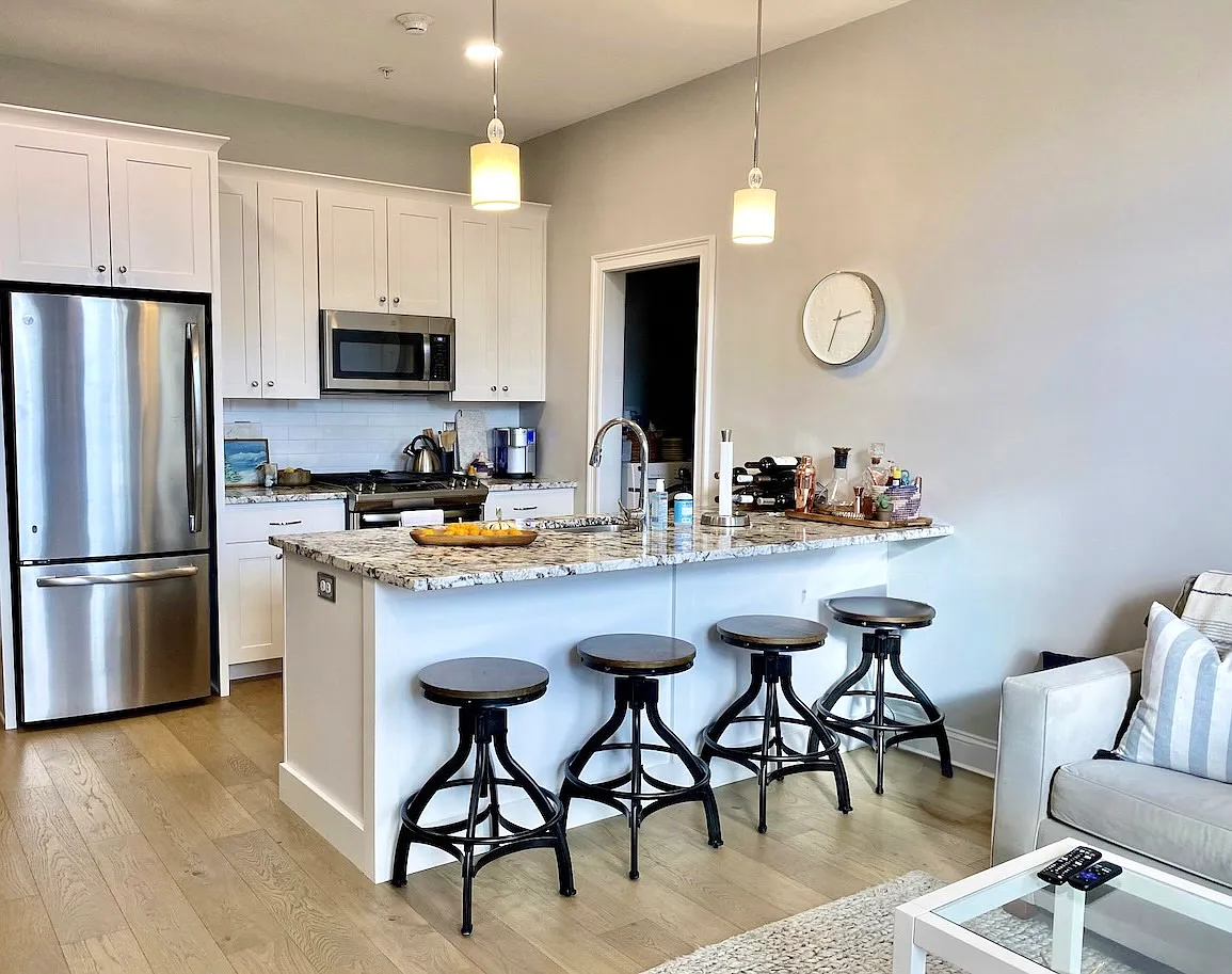 1 bed, 680 sqft, $2,150 — Photo 3