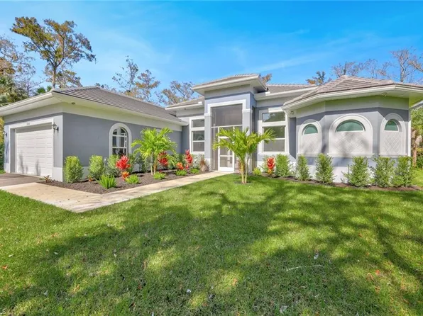 589 12th Ave NW, Naples, FL 34120