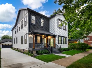 223 Center St, Naperville, IL 60540