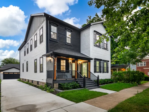 223 Center St, Naperville, IL 60540