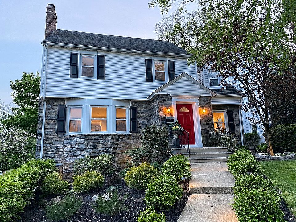 1st image of 208 W South Orange Ave