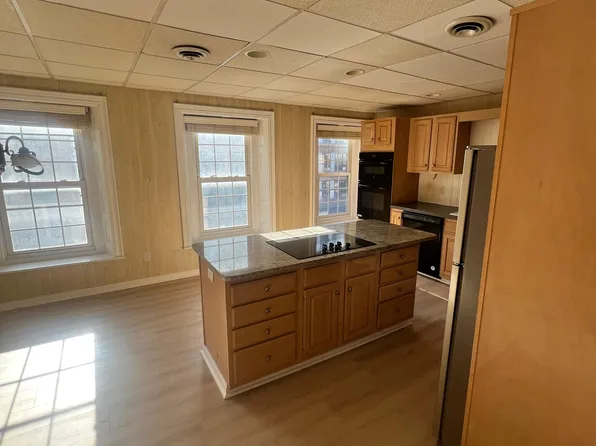 929 W Hamilton St #3, Allentown, PA 18101