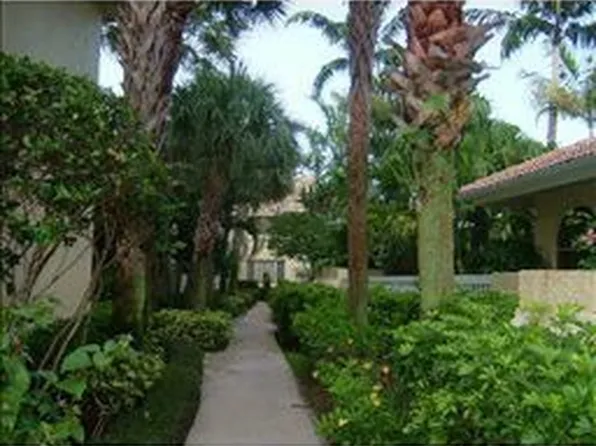 16206 Glenmoor Dr, West Palm Beach, FL 33409