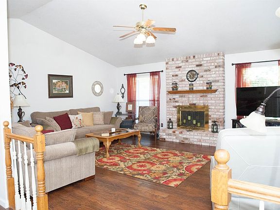 5th image of 1462 Coughlin Ct
