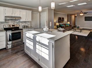 1824 Carmel Ridge Rd, Charlotte, NC 28226