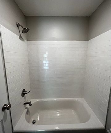 5th image of 434 Archwood St N #1
