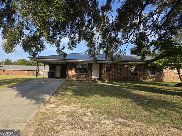 301B Arlington Dr, Vidalia, GA 30474