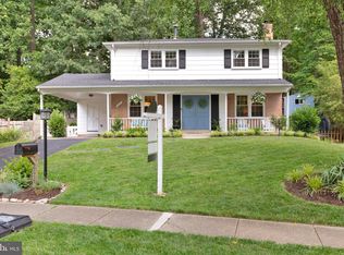 6617 Grey Fox Dr, Springfield, VA 22152