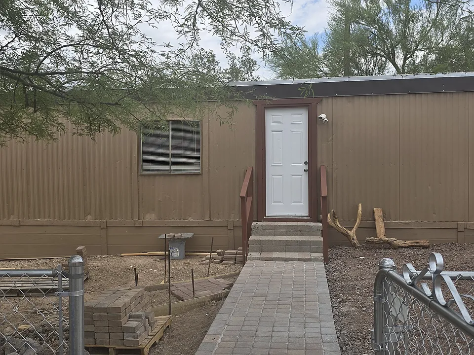 2441 W Ajo Hwy #B